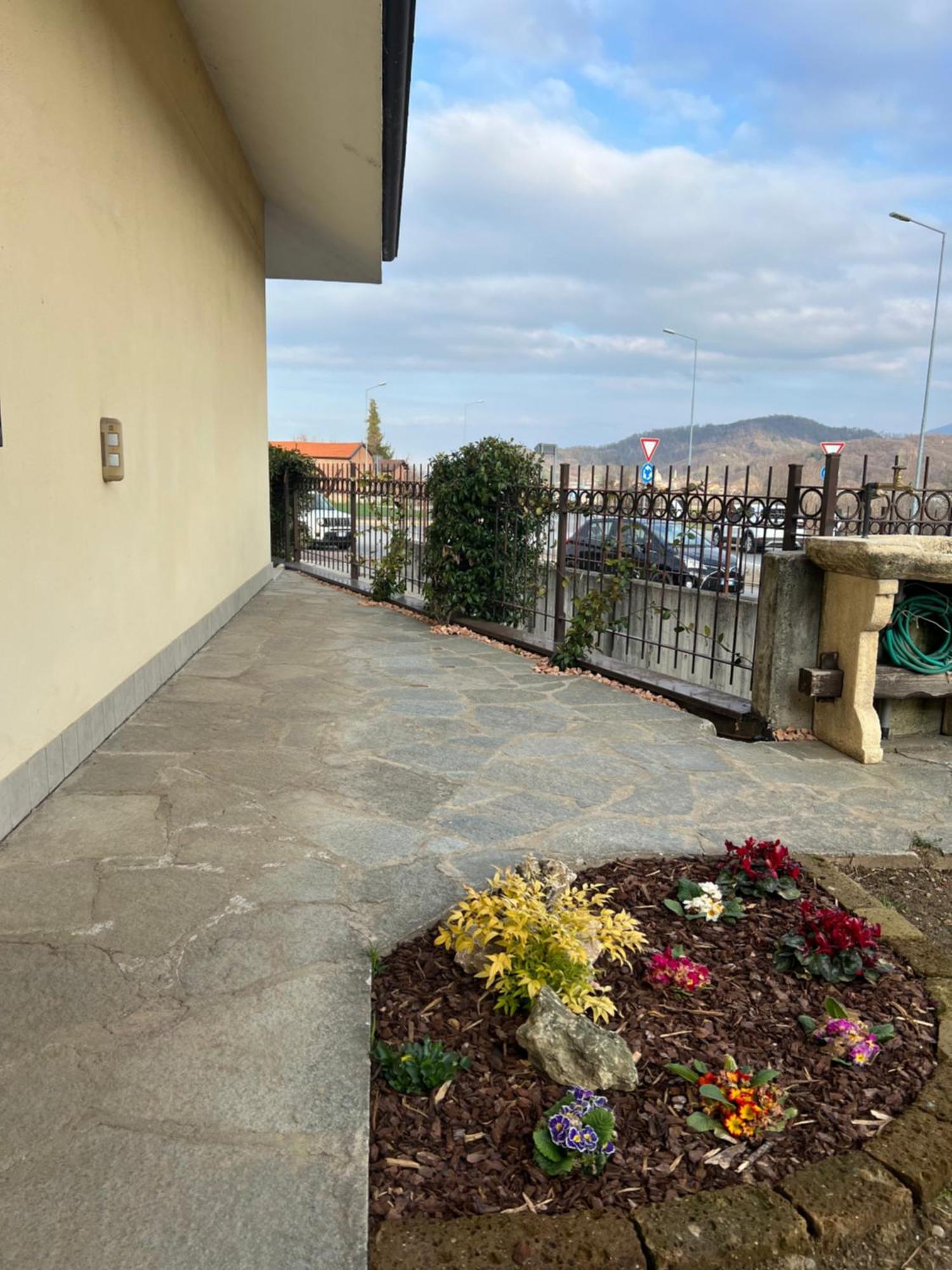 Casa I Cedri Lägenhet Borgo San Dalmazzo Exteriör bild