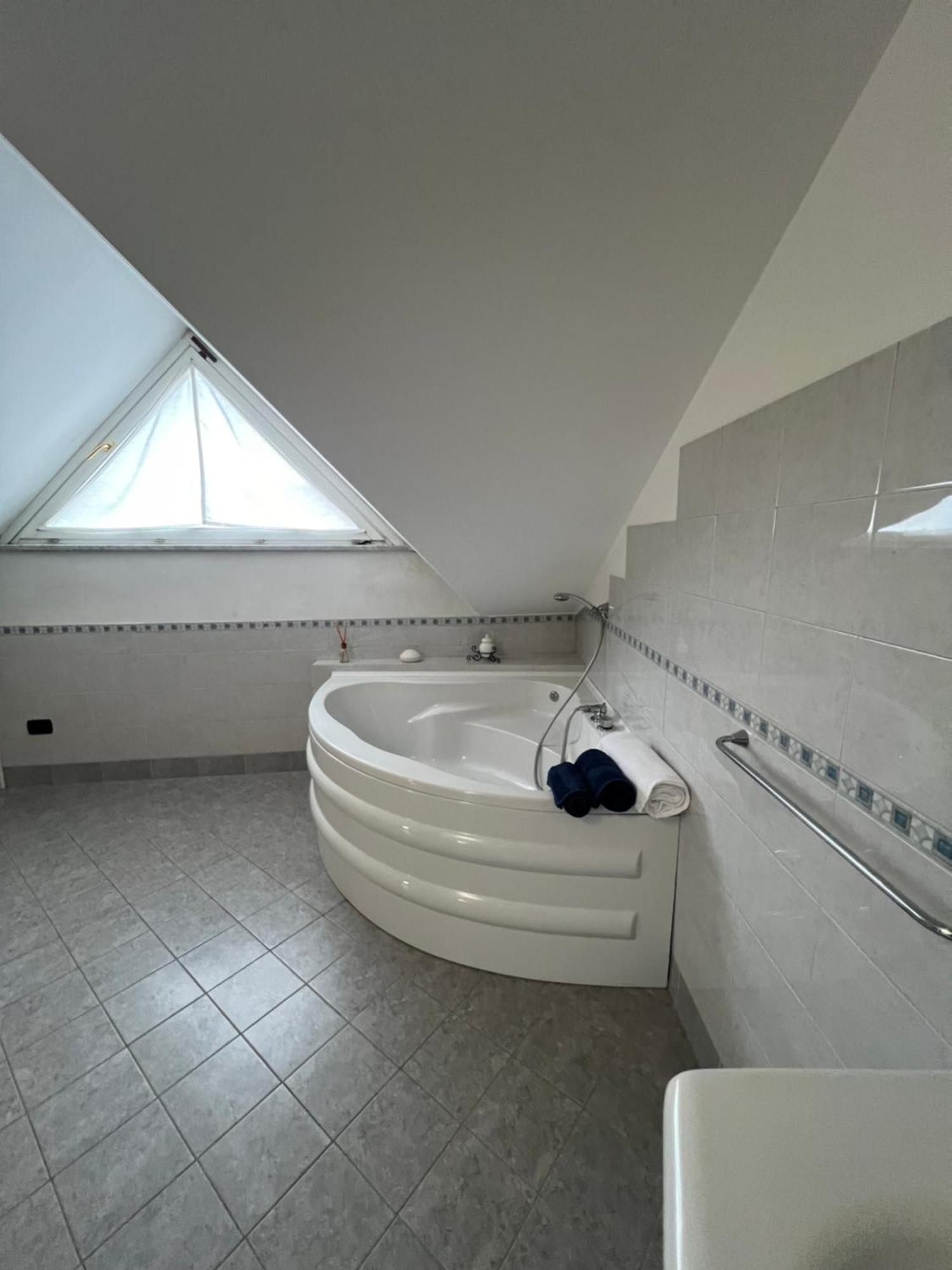 Casa I Cedri Lägenhet Borgo San Dalmazzo Exteriör bild